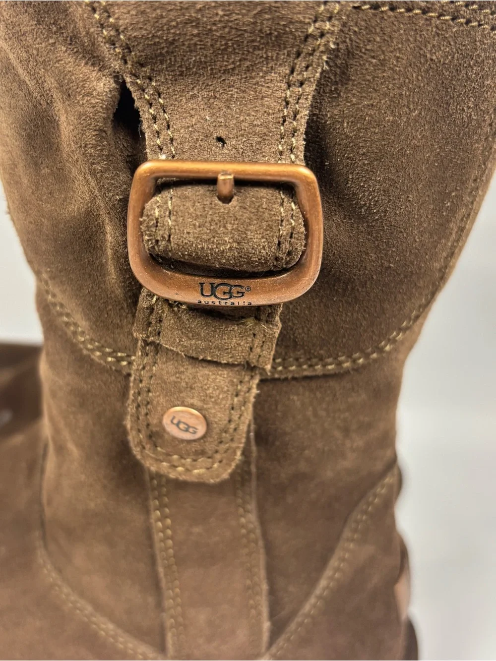 UGG Cargo III  Women’s Sz 5 US Boots  Suede Leather Sheepskin Side Pocket Brown